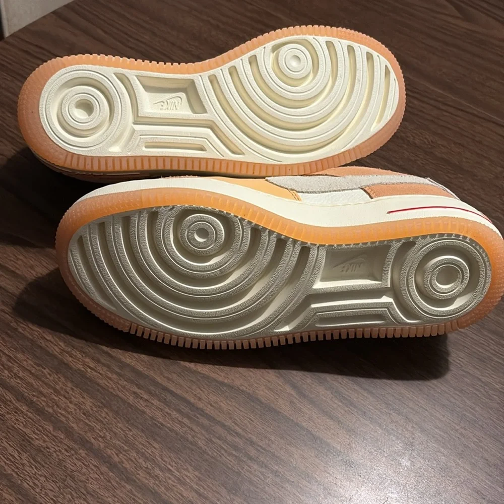 Nike Air Force Shadow Sisterhood Size 9 Cashmere Orange Chalk Shoes